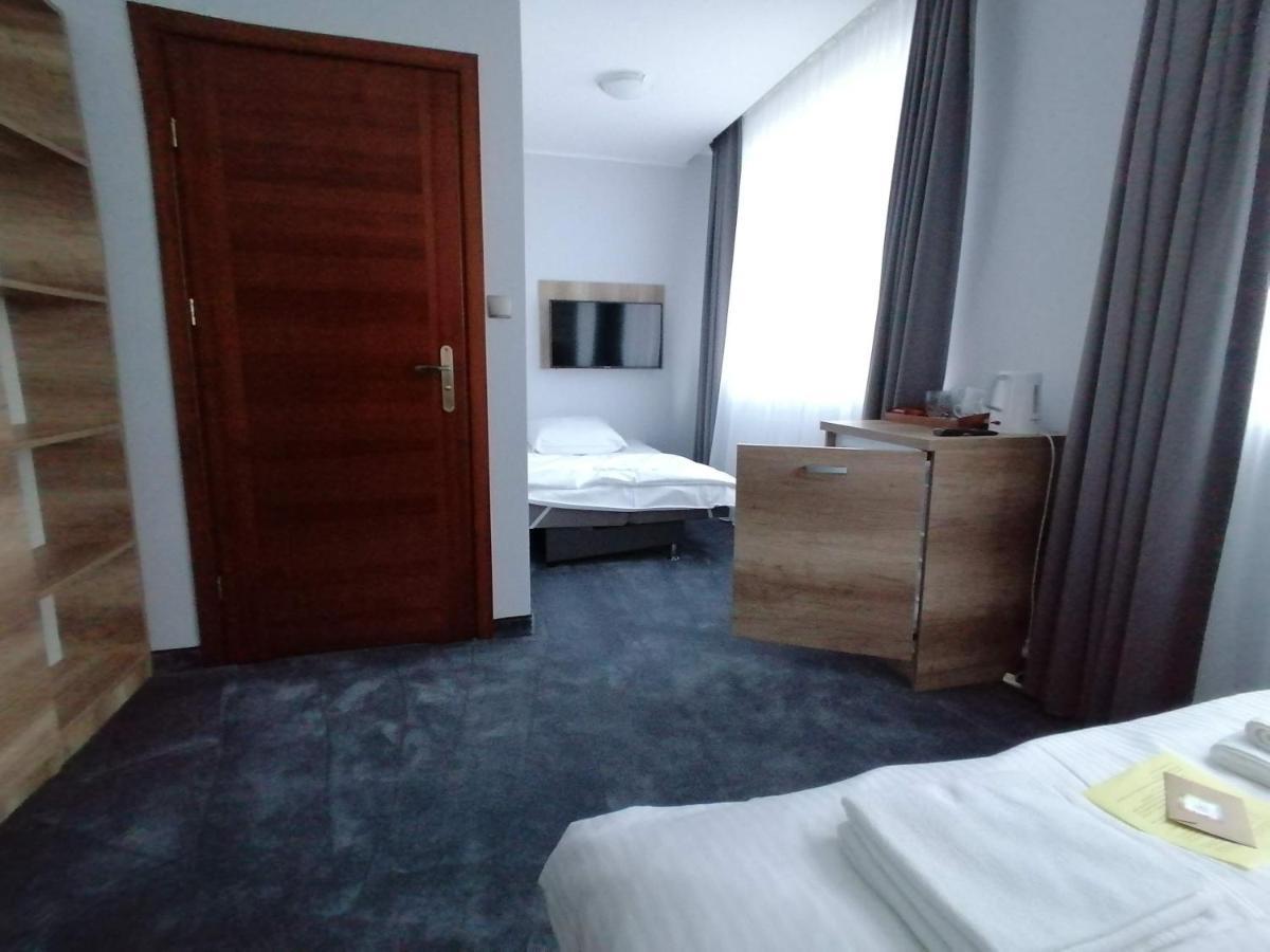 Lake View Apartamenty บรอดนิตซา ภายนอก รูปภาพ